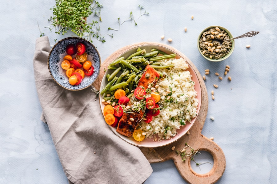 Gentle soup and vegetable plate
